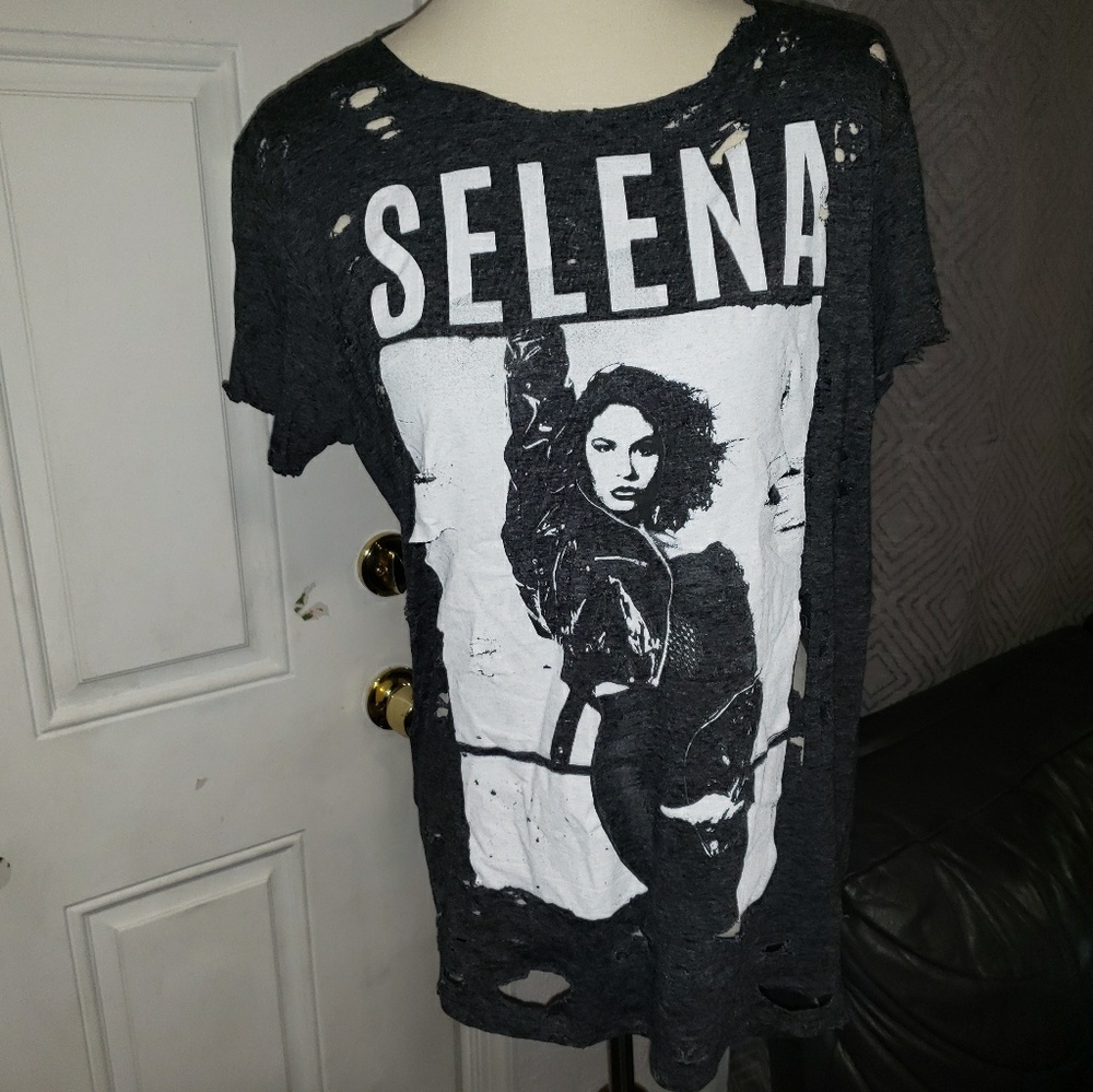 Selena Distressed T-shirt Black Selena Print M